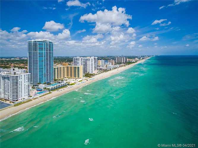 2711 S Ocean Dr #2104 Hollywood, FL 33019