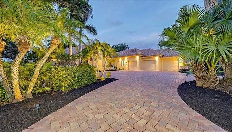 669 Trenton WAY Osprey, FL 34229