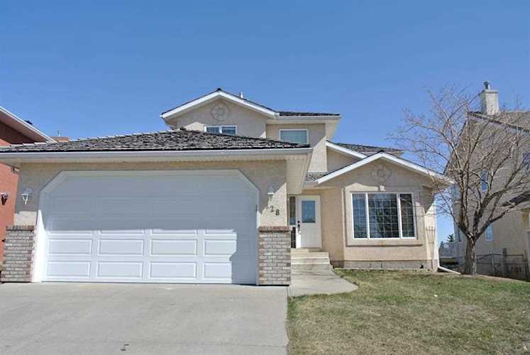 128 Lakeside Greens Dr Chestermere, AB T1X 1B9