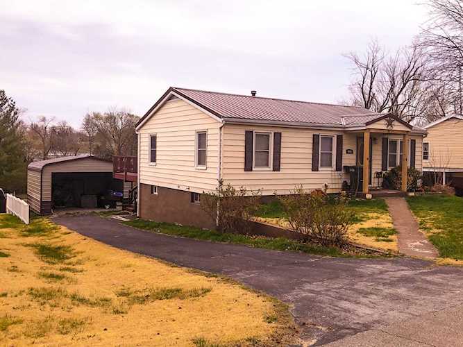 604 Churchhill Rd Fulton, MO 65251