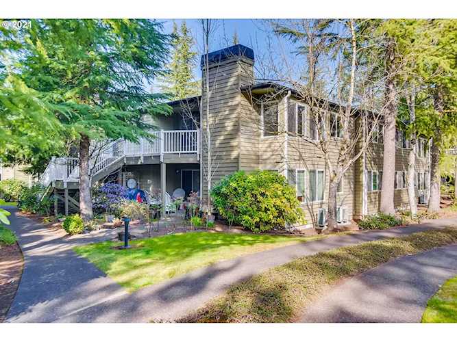 5059 Foothills Dr #E Lake Oswego, OR 97034