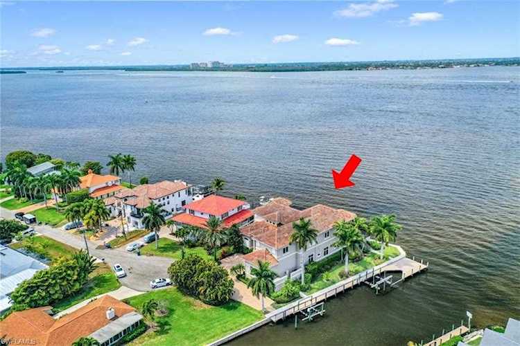 12718 Dennis Dr Fort Myers, FL 33908
