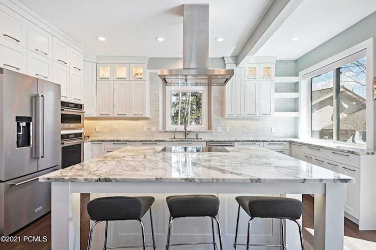 1657 W Silver Springs Rd Park City, UT 84098