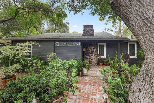 3520 Elm Drive Calabasas, CA 91302