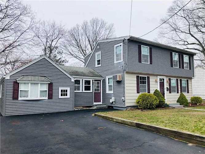 97 Holland Ave East Providence, RI 02915