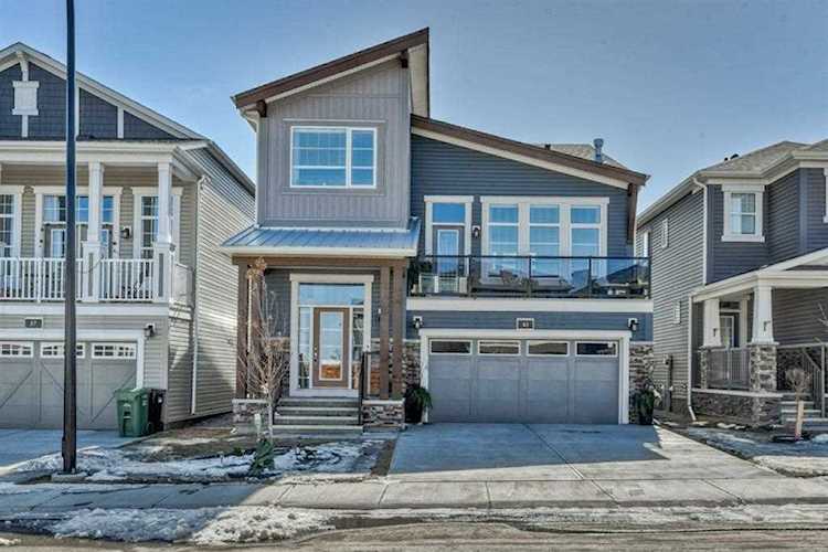 41 Carrington Circle NW Calgary, AB T3P 0Y6
