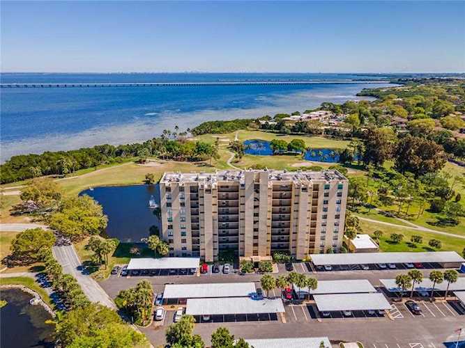 2620 Cove Cay Dr #404 Clearwater, FL 33760