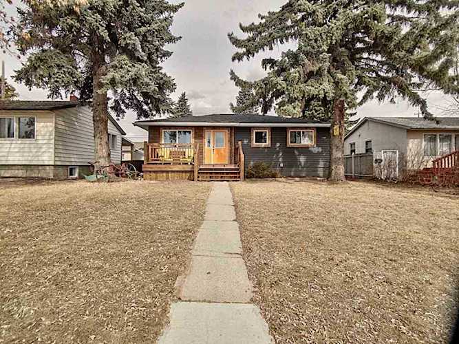 7708 75 Avenue Edmonton, AB T6C 0G3