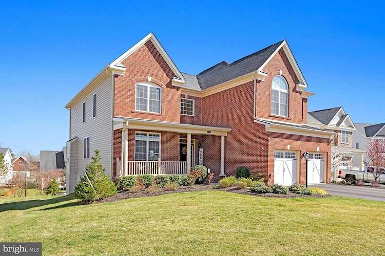 5561 Blackburns Ford Ct Haymarket, VA 20169 | MLS ® VAPW518372 Photo 1