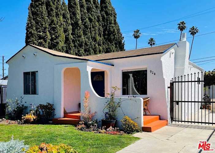 924 Victoria Avenue Venice, CA 90291