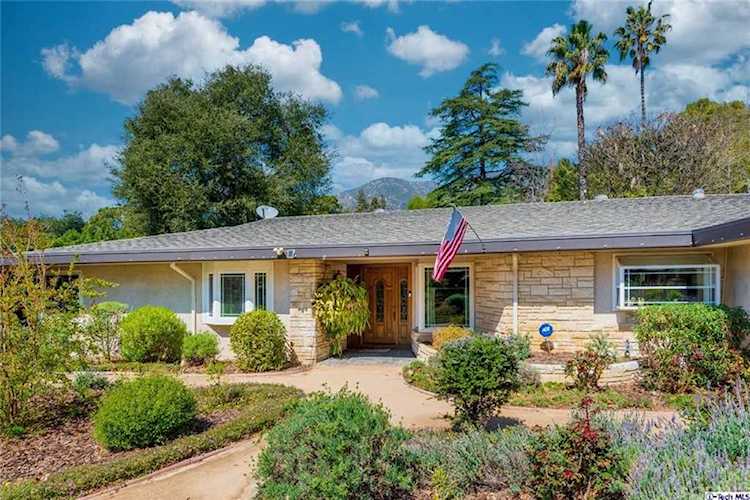 2105 Sunnybank Drive La Canada Flintridge, CA 91011