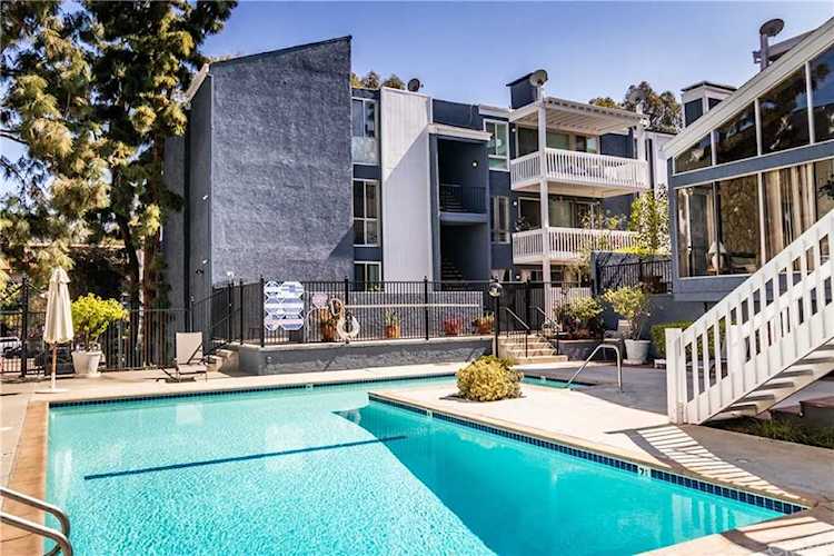 17711 Margate Street #116 Encino, CA 91316