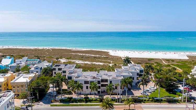 222 Beach Rd #3 Sarasota, FL 34242