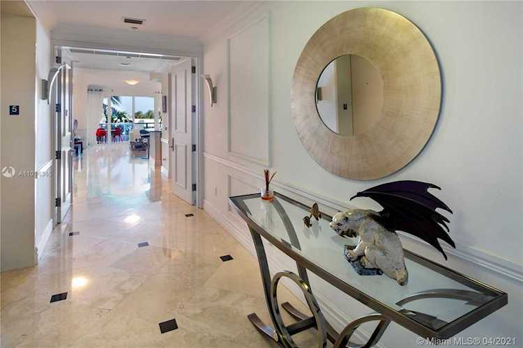 100 S Pointe Dr #508 Miami Beach, FL 33139