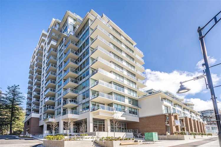 15165 Thrift Avenue #608 Surrey, BC V4B 0C1