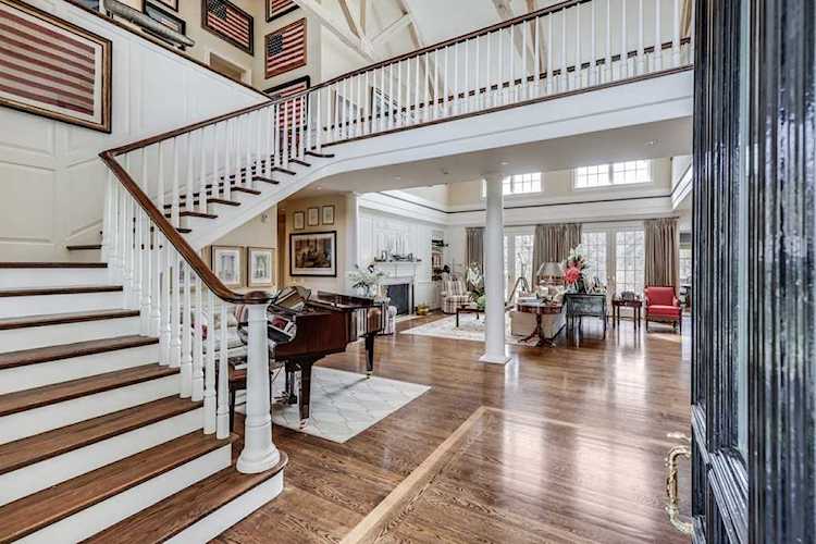 87 Beach Rd Orleans, MA 02653