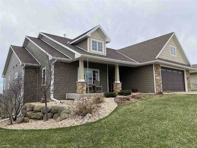 213 Westmorland Dr Mount Horeb, WI 53572