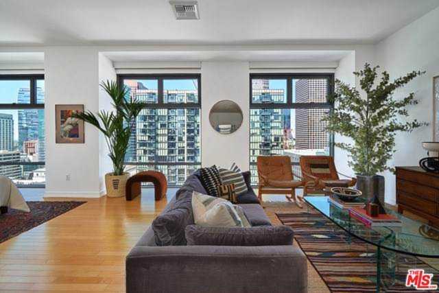 801 S Grand Avenue #1303 Los Angeles, CA 90017