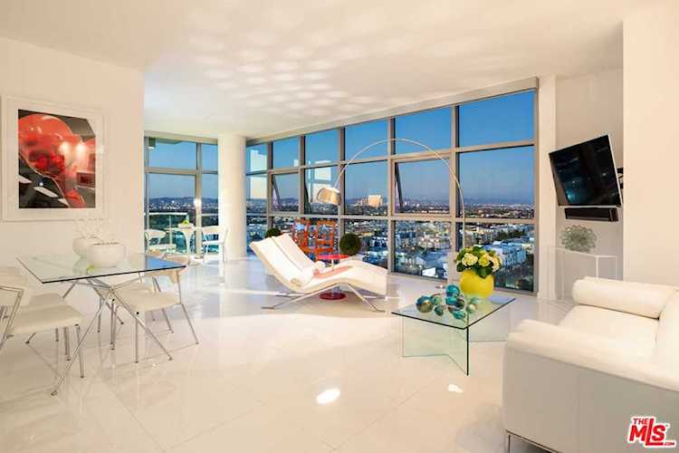 13700 Marina Pointe Drive #PH1915 Marina Del Rey, CA 90292