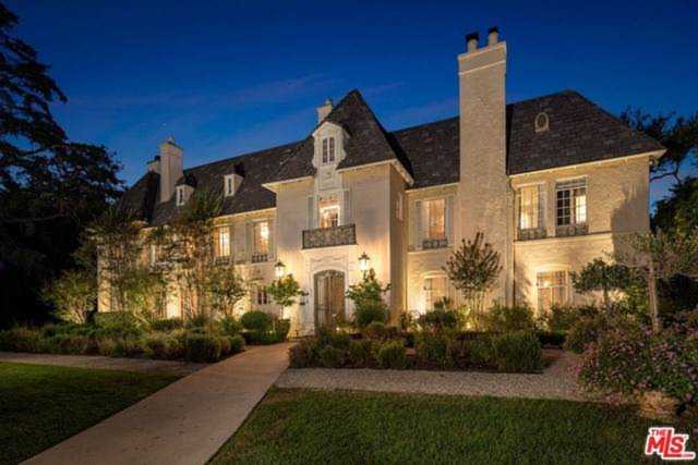 355 S Rimpau Boulevard Los Angeles, CA 90020