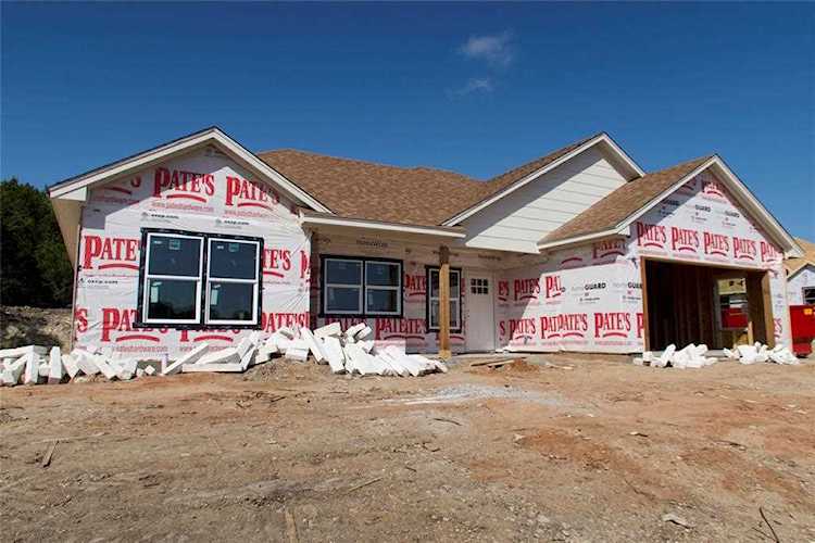 2212 Steepleridge Circle Granbury, TX 76048