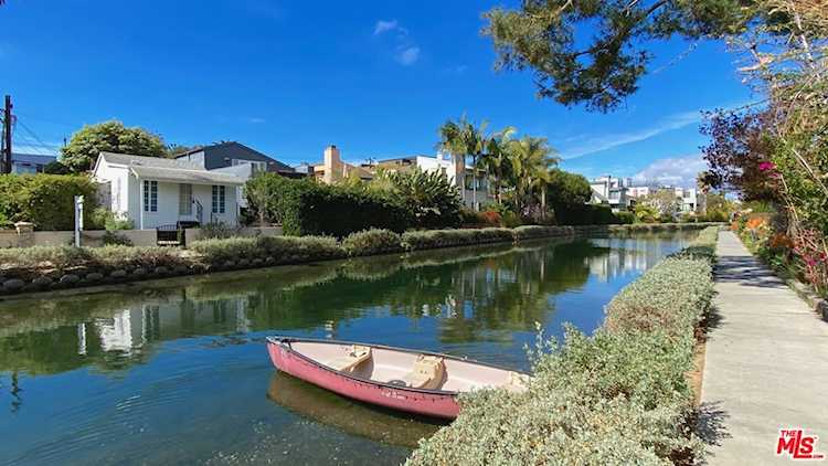 3003 Grand Canal Venice, CA 90291