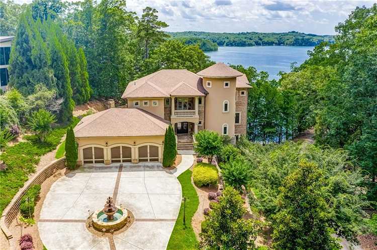562 Bayberry Crossing Dr Gainesville, GA 30501 | MLS 6855896 Photo 1