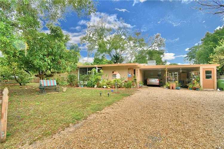 2311 Waldemere St Sarasota, FL 34239