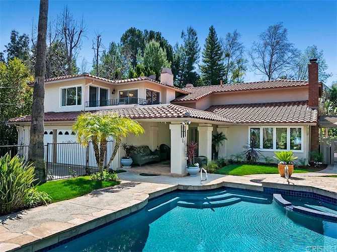 22454 Galilee Street Calabasas, CA 91302
