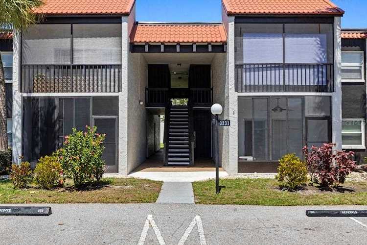 3231 Beneva Rd #101 Sarasota, FL 34232