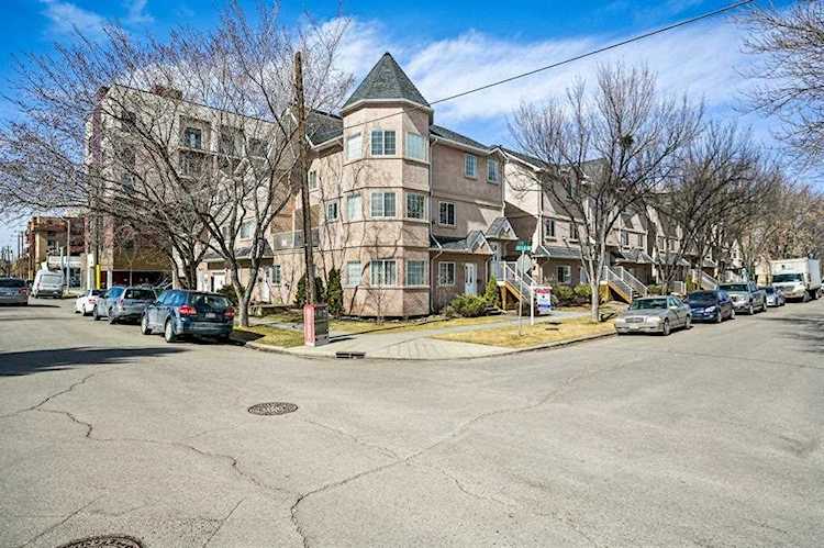 110 13 Ave NE Calgary, AB T2E 8W8
