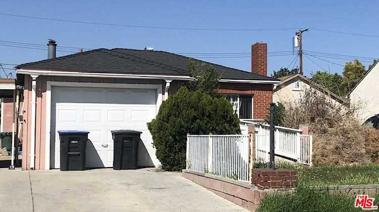 1231 N Beachwood Drive Burbank, CA 91506