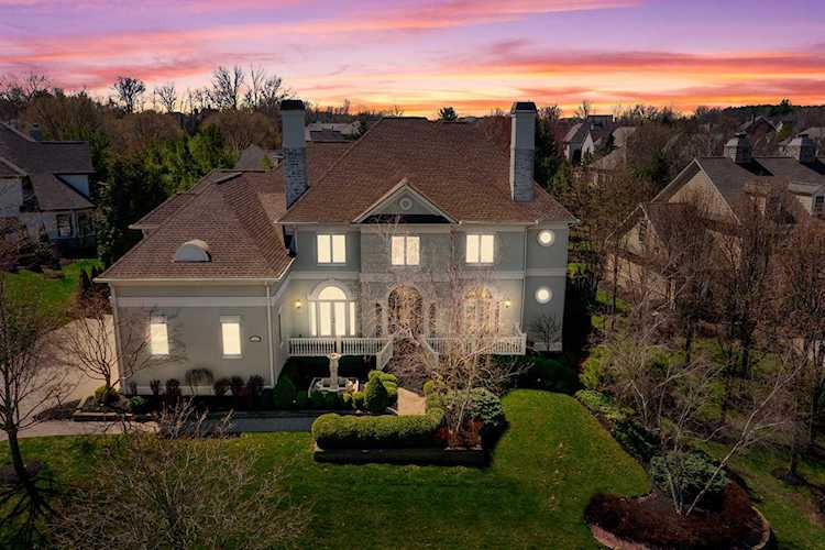 8945 Tartan Fields Drive Dublin, OH 43017