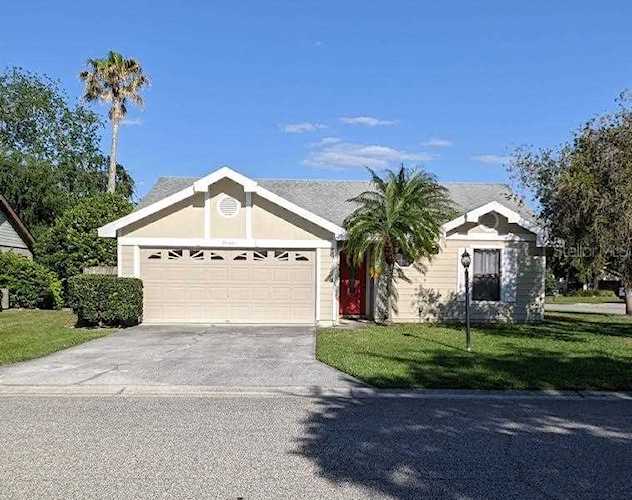 3548 65th Avenue CIRCLE E Sarasota, FL 34243 | MLS A4496733 Photo 1