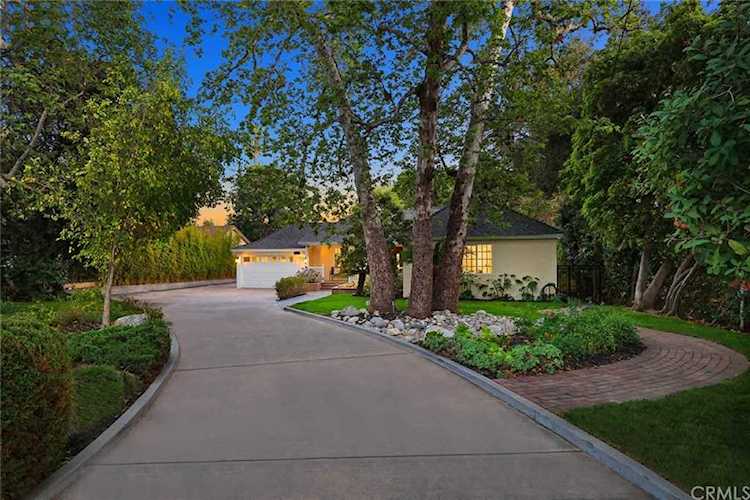 2996 San Pasqual Street Pasadena, CA 91107