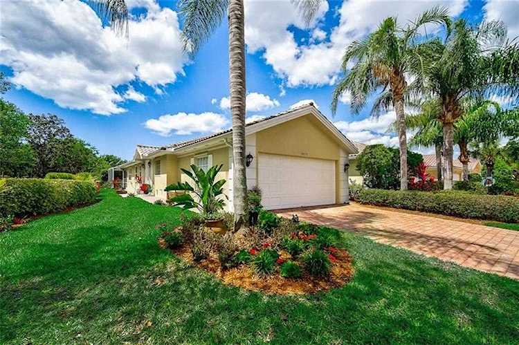 8875 Etera Dr Sarasota, FL 34238