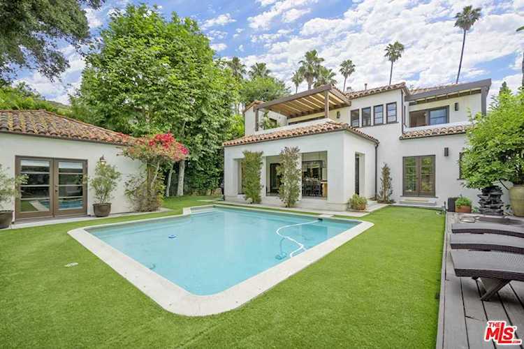1745 N Vista Street Los Angeles, CA 90046