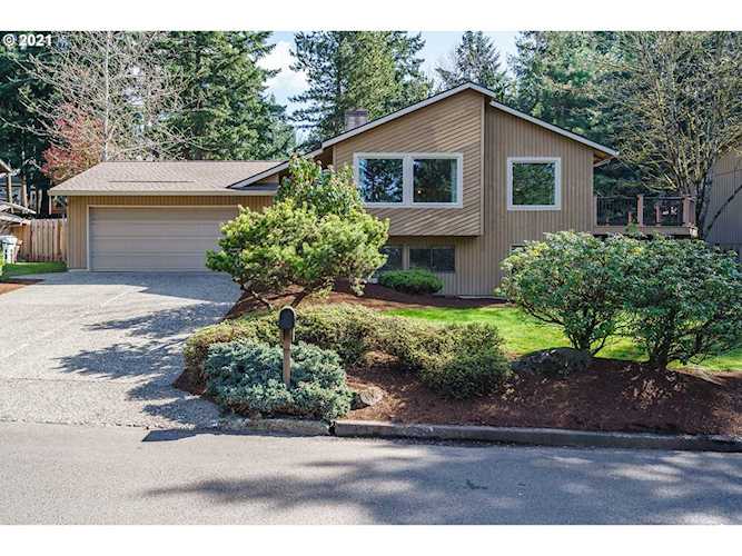 10262 SE 99th Dr Happy Valley, OR 97086