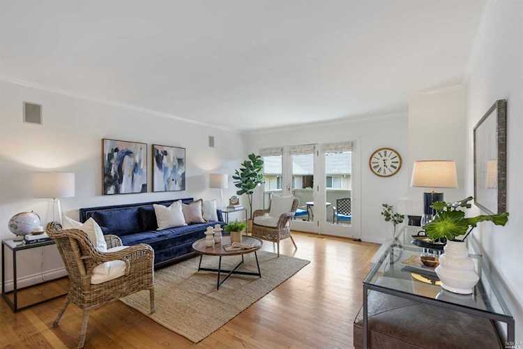 175 Upper Via Casitas Kentfield, CA 94904