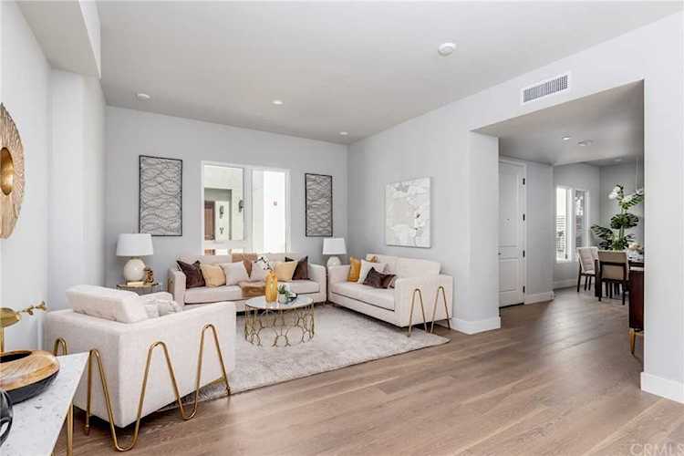 719 S Marengo Avenue #11 Pasadena, CA 91106