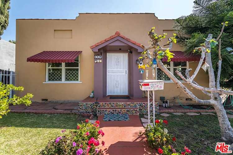 1134 N Hudson Avenue Los Angeles, CA 90038