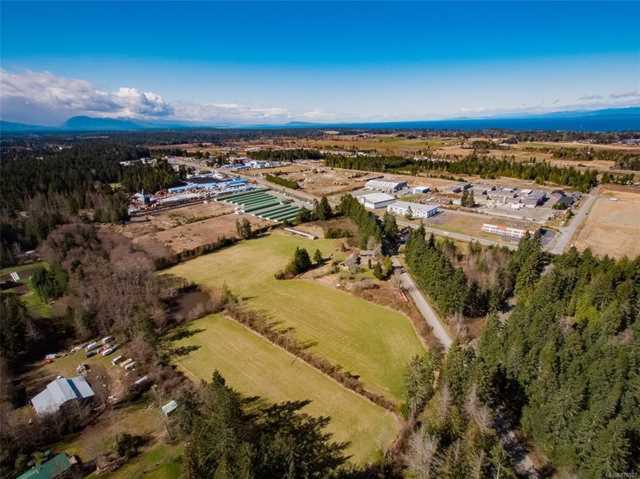 1220 Smithers Rd Parksville, BC V9P 2C1