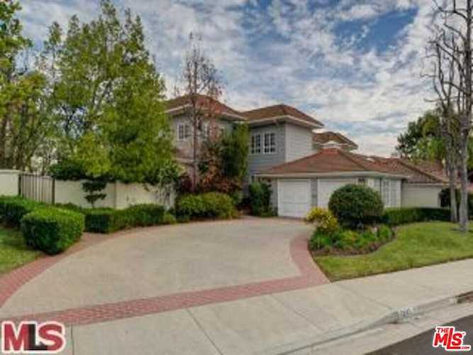 2242 Canyonback Road Los Angeles, CA 90049
