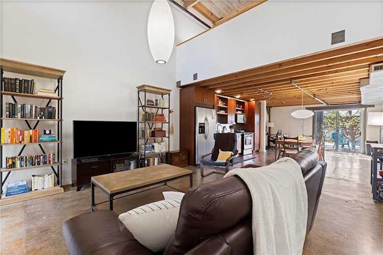 1661 La France St NE #415 Atlanta, GA 30307