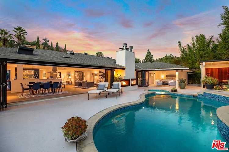 7508 Devista Drive Los Angeles, CA 90046