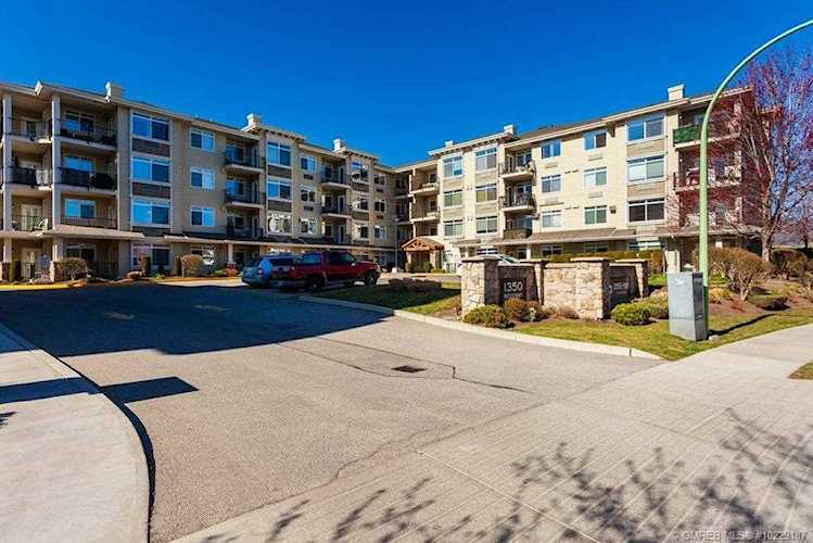 1350 Ridgeway Drive Kelowna, BC V1Y9T8