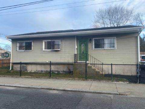 186 Oxford St Providence, RI 02907