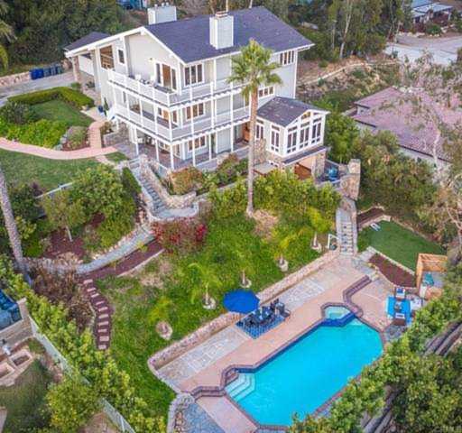 380 Dollimore Road Road Encinitas, CA 92024