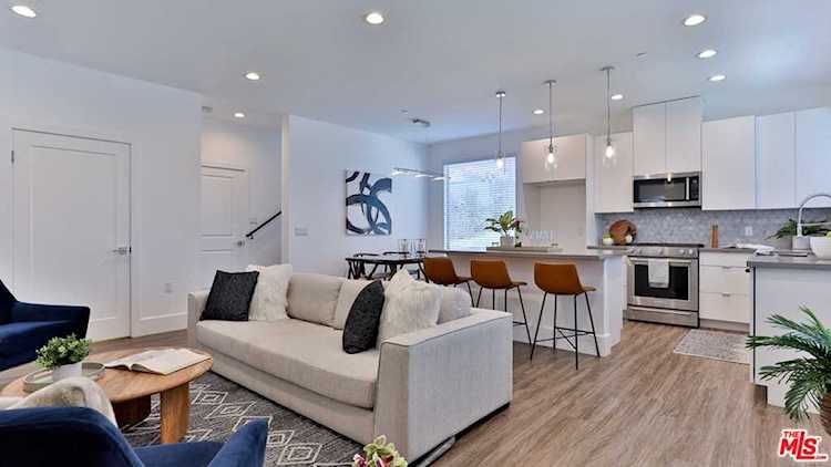 4201 Pennsylvania Avenue #A1 Glendale, CA 91214
