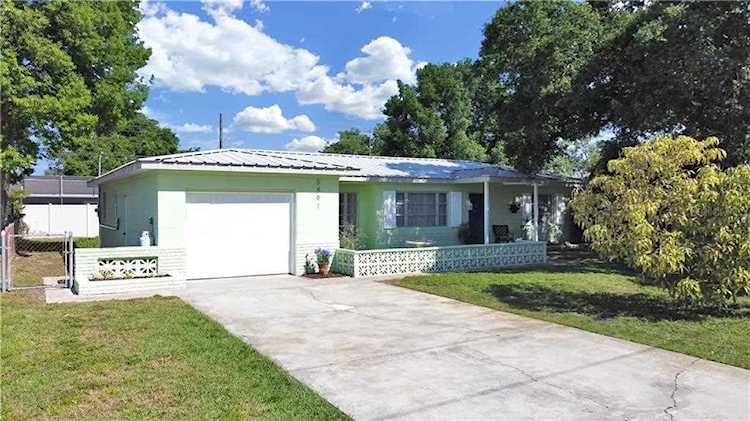 5891 49th Ave N Kenneth City, FL 33709